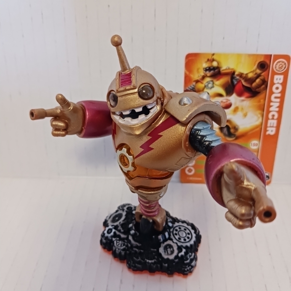 Skylanders Giants Bouncer with Card